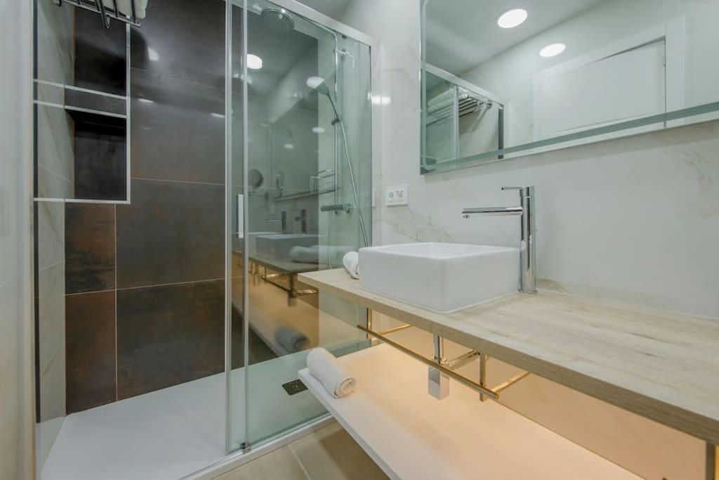 Suara Apartamentos 2 Madrid Exterior foto